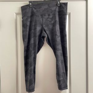 Lululemon Wunder Under High-Rise Crop 23 in Camo